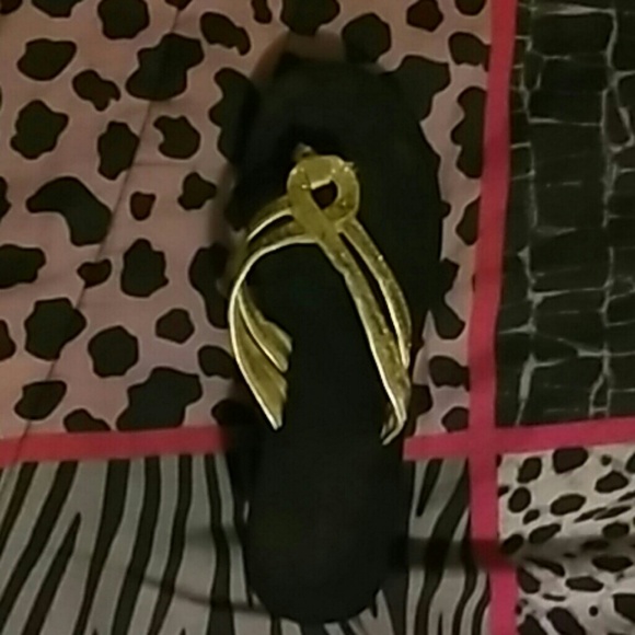Sandals - Picture 3 of 3