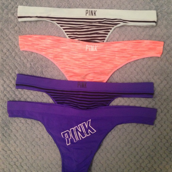 VS PINK SEAMLESS THONGS
