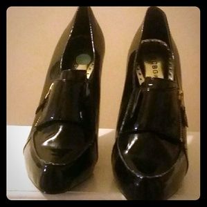 Not for saleBCBGGirls Black Patent Leather Pump