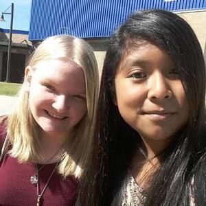 Meet your Posher, Stephanie acosta