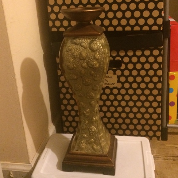 Candle holder