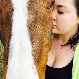 Meet your Posher, Alaina