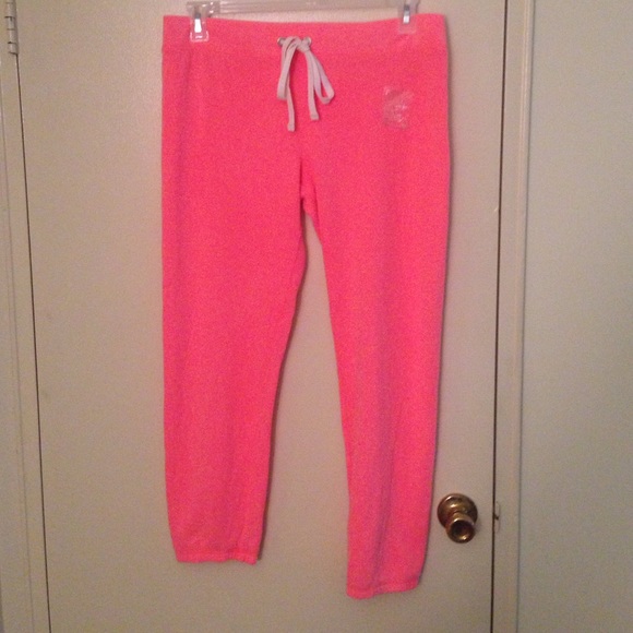 VS PINK "NWOT" SWEATPANTS Medium