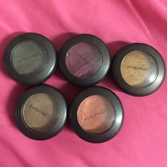 MAC Cosmetics makeup bundle!