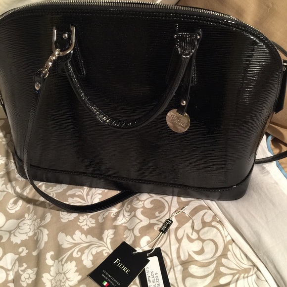 Black Epi Patent Leather Alma Style Bag By Fiore