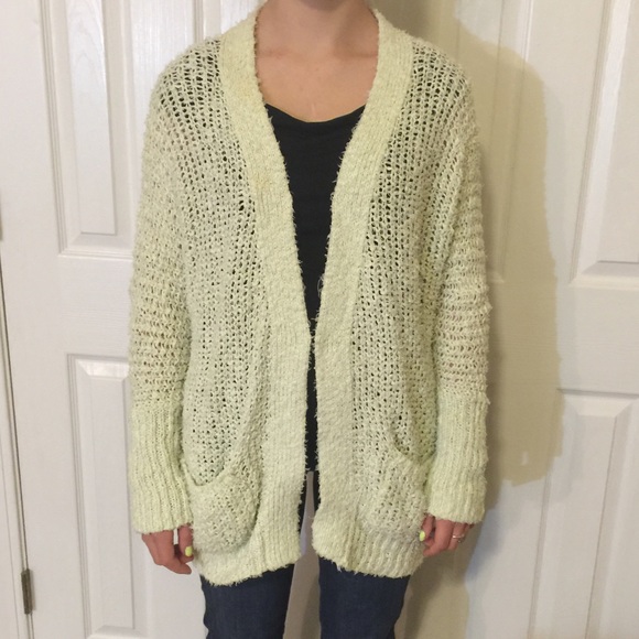 Free People- oversize knit sweater, pastel color