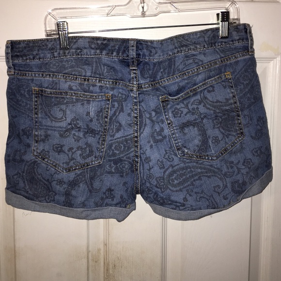 SOLD - Picture 2 of 3