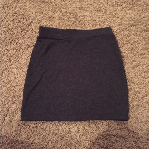Grey mini skirt
