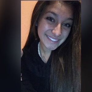 Meet your Posher, Lorena