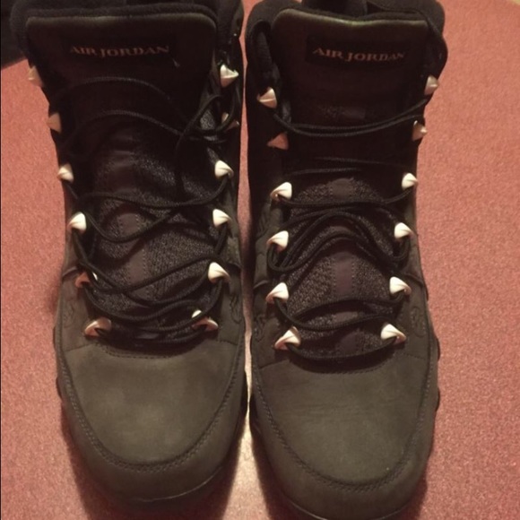 Second pic my laces are just loose - Picture 2 of 3