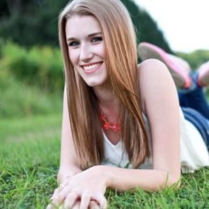 Meet your Posher, Emily