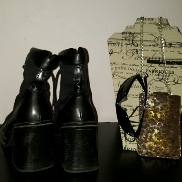 Combat boots - Picture 2 of 3