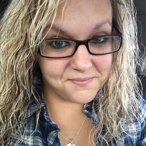 Meet your Posher, Marissa