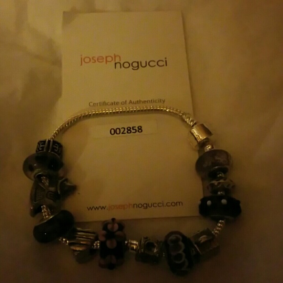 Joseph nogucci charm b4acelet - Picture 1 of 3