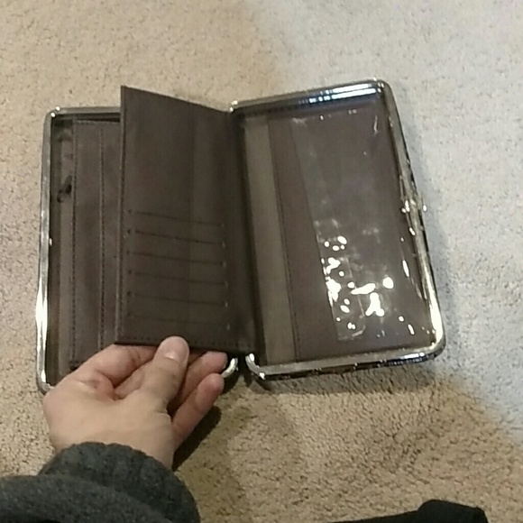 Wallet - Picture 3 of 4