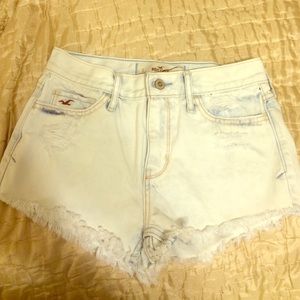 Hollister High Waisted shorts