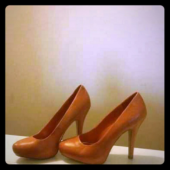 Bakers Orange Pumps