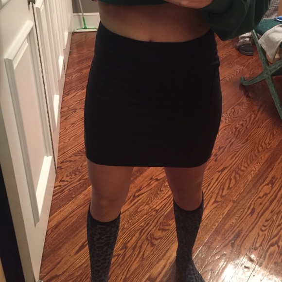 BeBe skirt