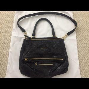 Givenchy Pepe Pandora Medium Messenger