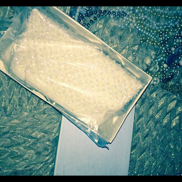 🙌🏼VINTAGE🙌🏼Beaded clutch 🙌🏼made In Hong Kong - Picture 4 of 4