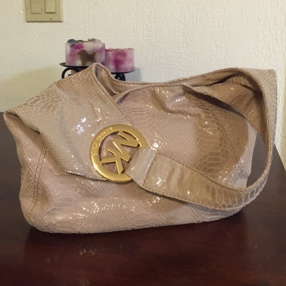 Michael Kors Hobo Bag