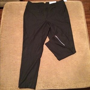 NWT Capris