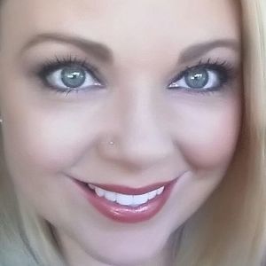 Meet your Posher, Ali