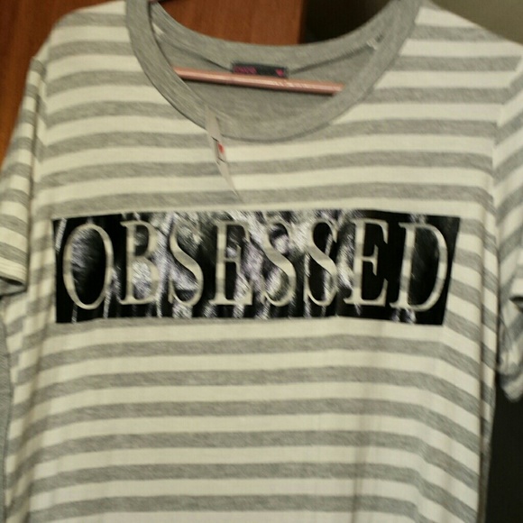 Gray striped tshirt