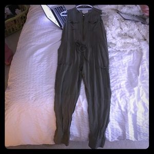 Cute army green jumper from anthropologie!