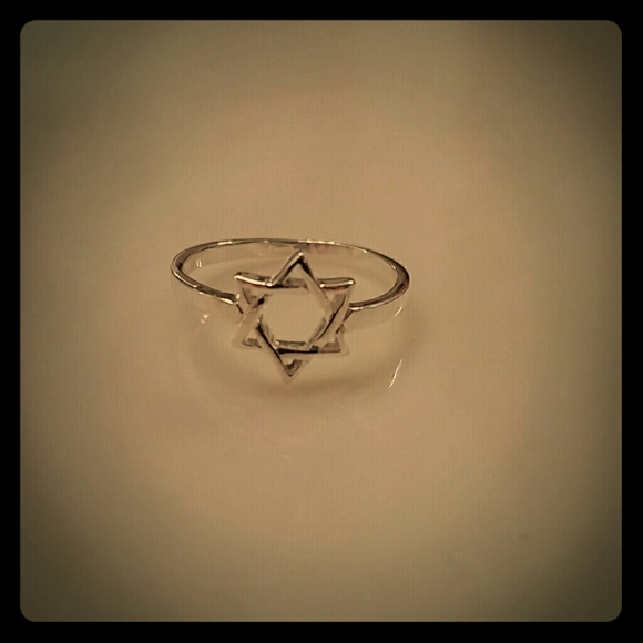 Dainty sterling silver star of David ring 5 US