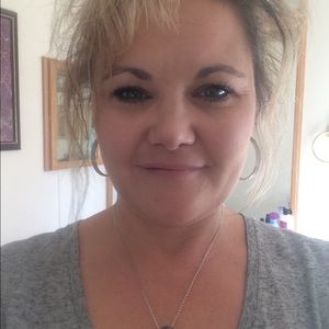 Meet your Posher, Deanna