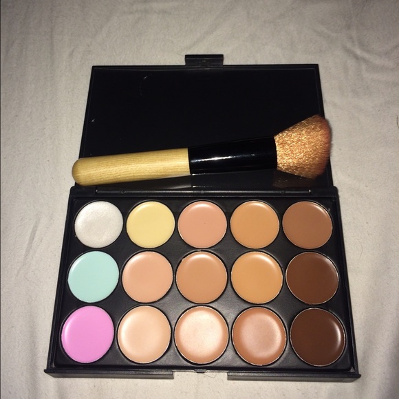 Cream Contour kit. NWT