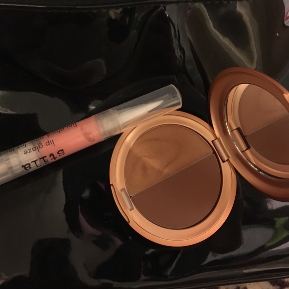 Stila Other - Stila bundle new with makeup bag