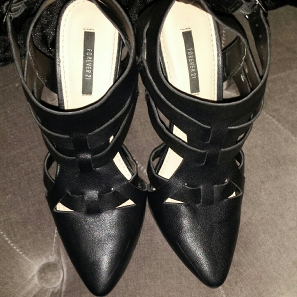 Black Strappy Stiletto Sandles