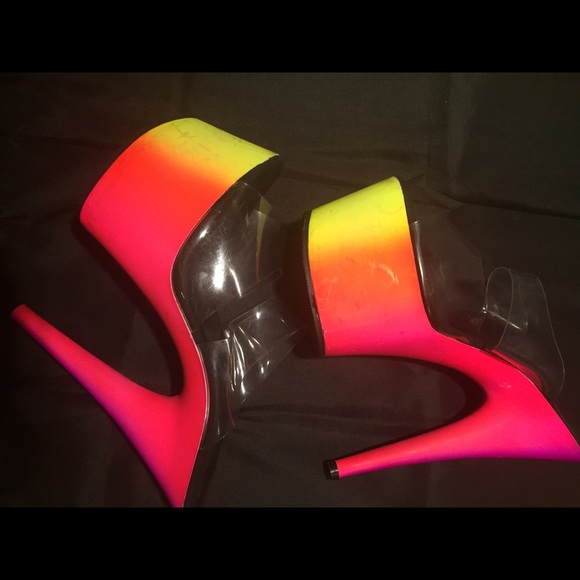 Pleasers Neon platforms 9 #rave #stripper