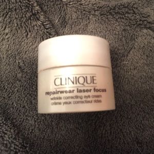 Clinique repair wear laser focus wrinkle corrector