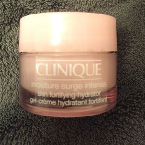 Moisture surge hydrator