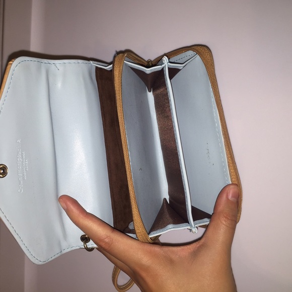 Phone wallet! - Picture 3 of 4