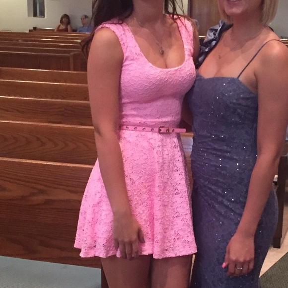 Pink Dress💖 - Picture 2 of 4