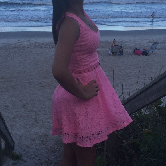Pink Dress💖 - Picture 3 of 4