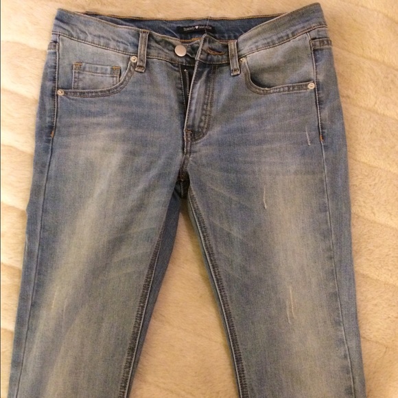 brand new Brandy Melville skinny jeans - Picture 2 of 4