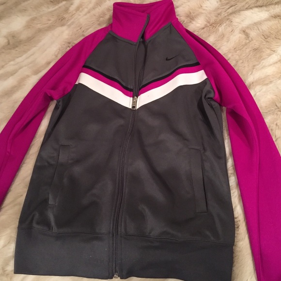 Retro Nike Zip-Up Jacket Size Medium