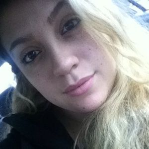 Meet your Posher, Raquel