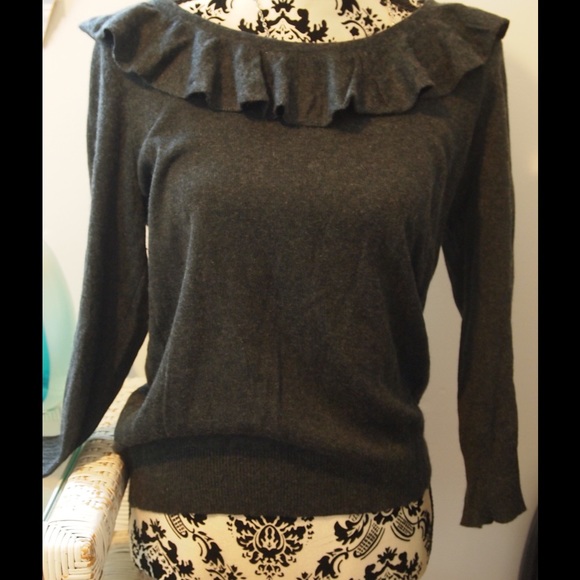 RALPH LAUREN Gray SILK CASHMERE Ruffle Scoop Neck