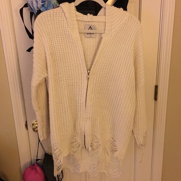 UNIF ZIP UO DISTRESSED CARDIGAN