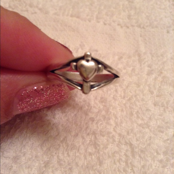 James Avery cross with heart ring - Picture 3 of 3