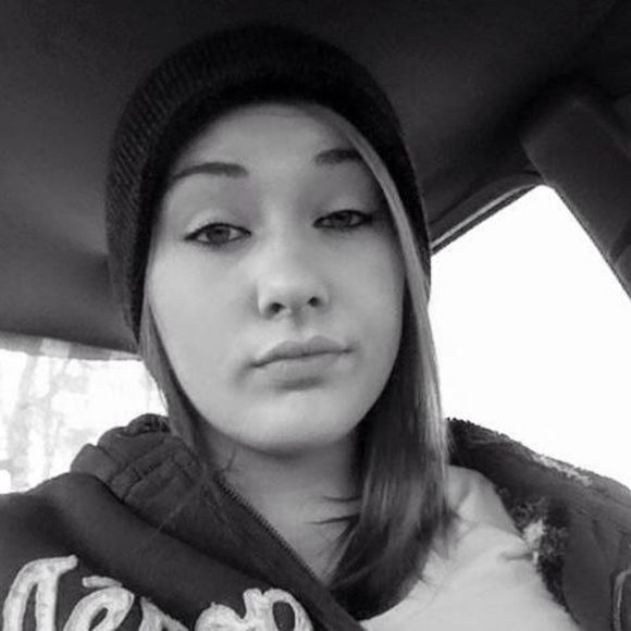 Meet your Posher, Erika - Picture 1 of 1