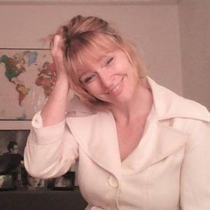 Meet your Posher, Desiree