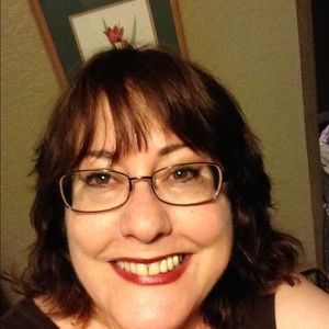 Meet your Posher, Deirdre