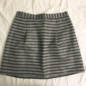 Stunning mini skirt!